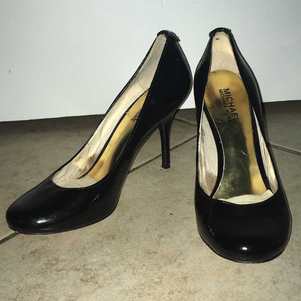 Michael Kors Black Patent Leather Heels - Size 6.5